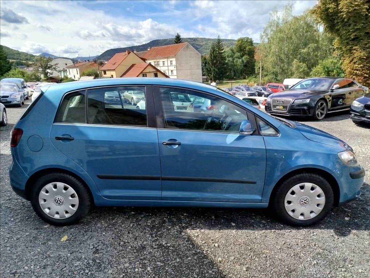 volkswagen-golf-plus-1-4-i-55kw-klimatronic-vyhrev - 6