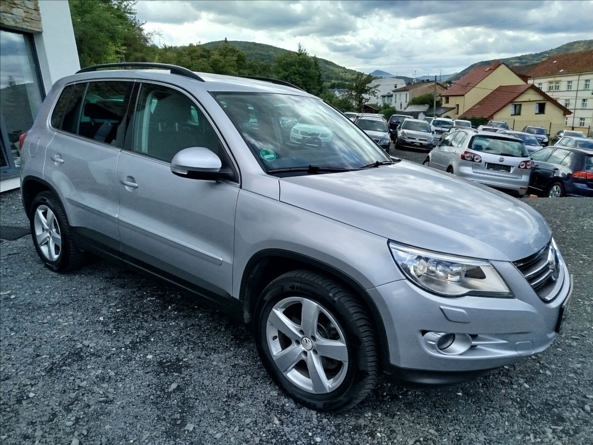 volkswagen-tiguan-2-0-tsi-track-field-4motion - 7