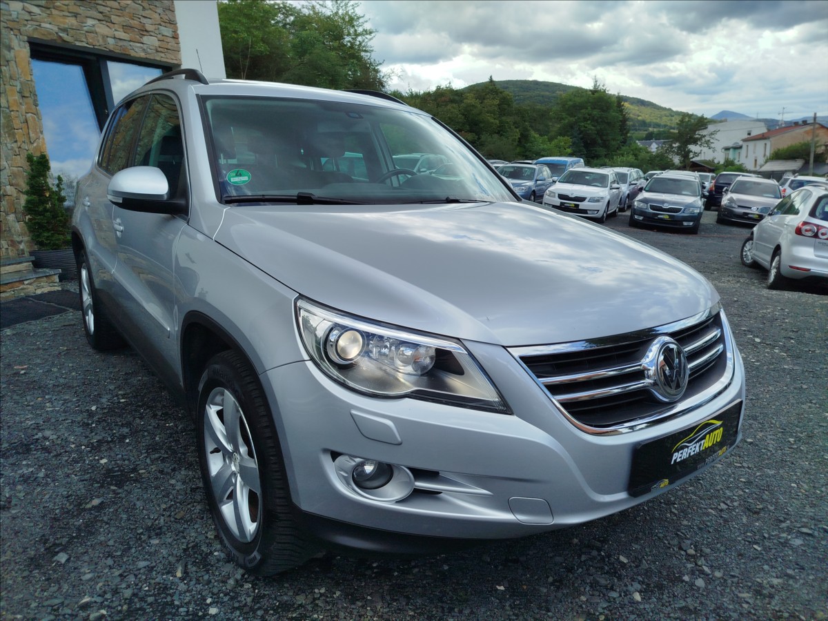 volkswagen-tiguan-2-0-tsi-track-field-4motion - 8