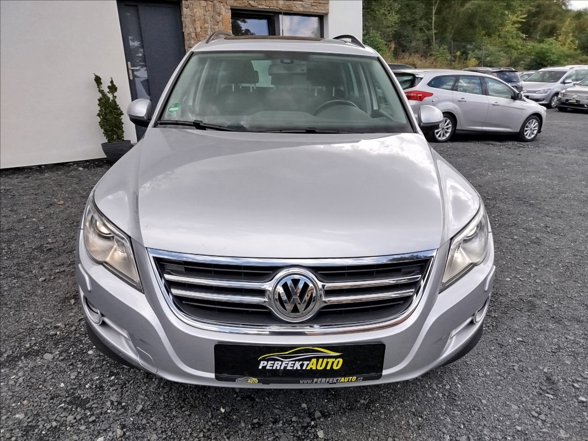volkswagen-tiguan-2-0-tsi-track-field-4motion - 9