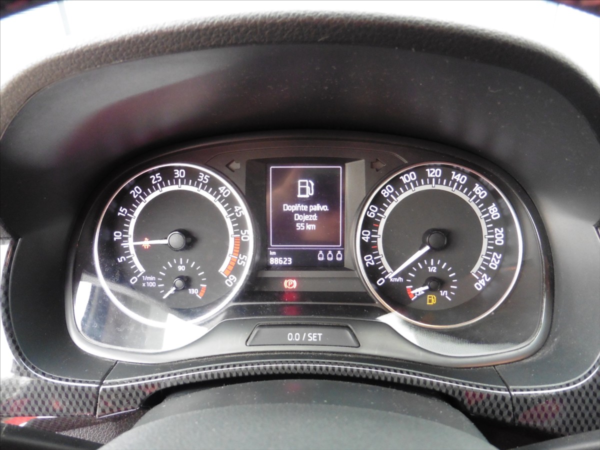 skoda-fabia-1-4-tdi-monte-carlo - 8