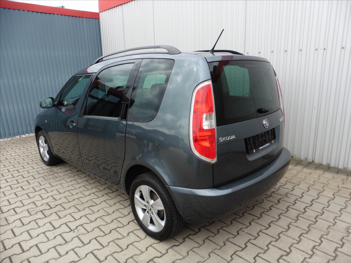 skoda-roomster-1-2-tsi-style-vyhr-sed - 2
