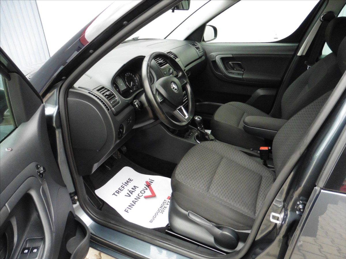 skoda-roomster-1-2-tsi-style-vyhr-sed - 6