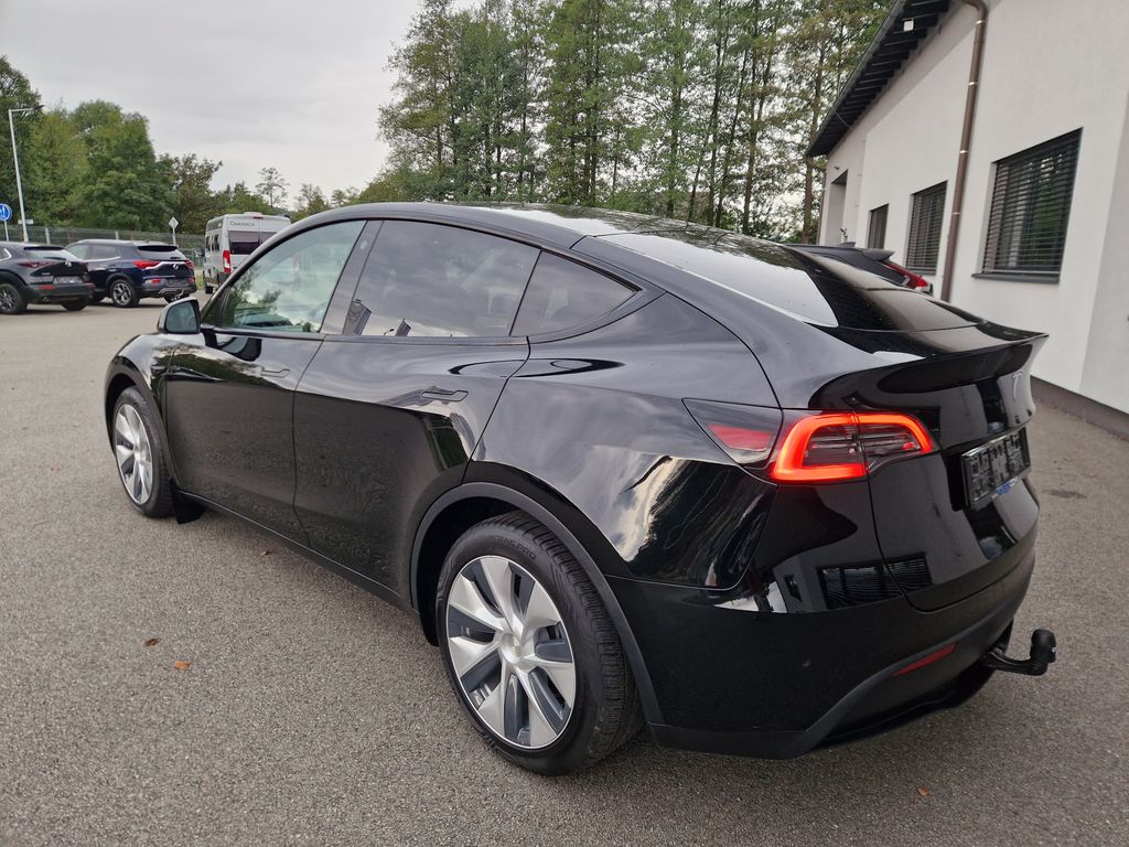 tesla-model-y-rwd-lfp-amd-ryzen-tazne - 2