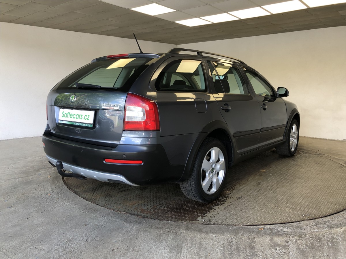 skoda-octavia-2-0-tdi-scout - 6