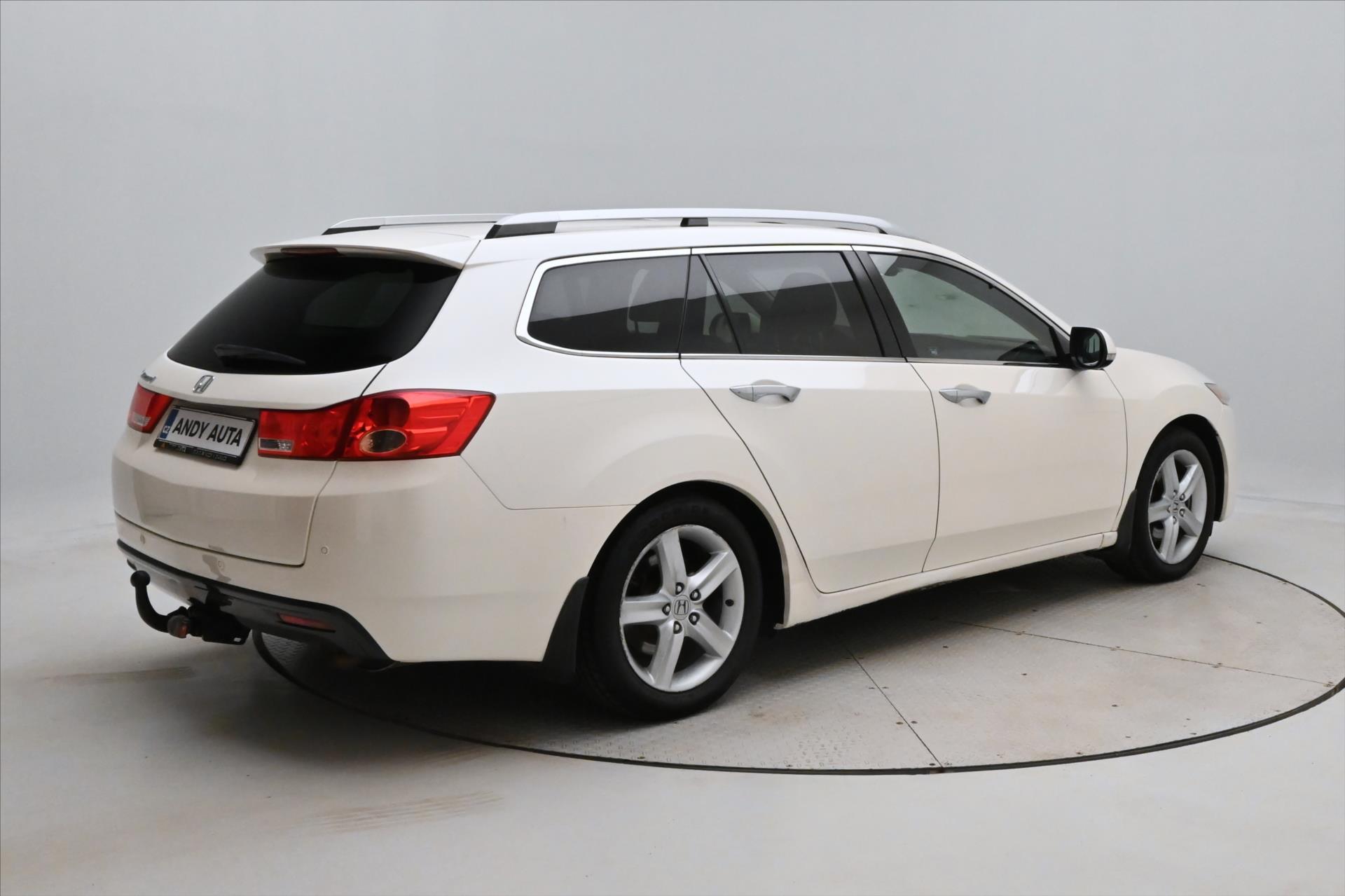 honda-accord-2-2-i-dtec-110kw-manual - 4