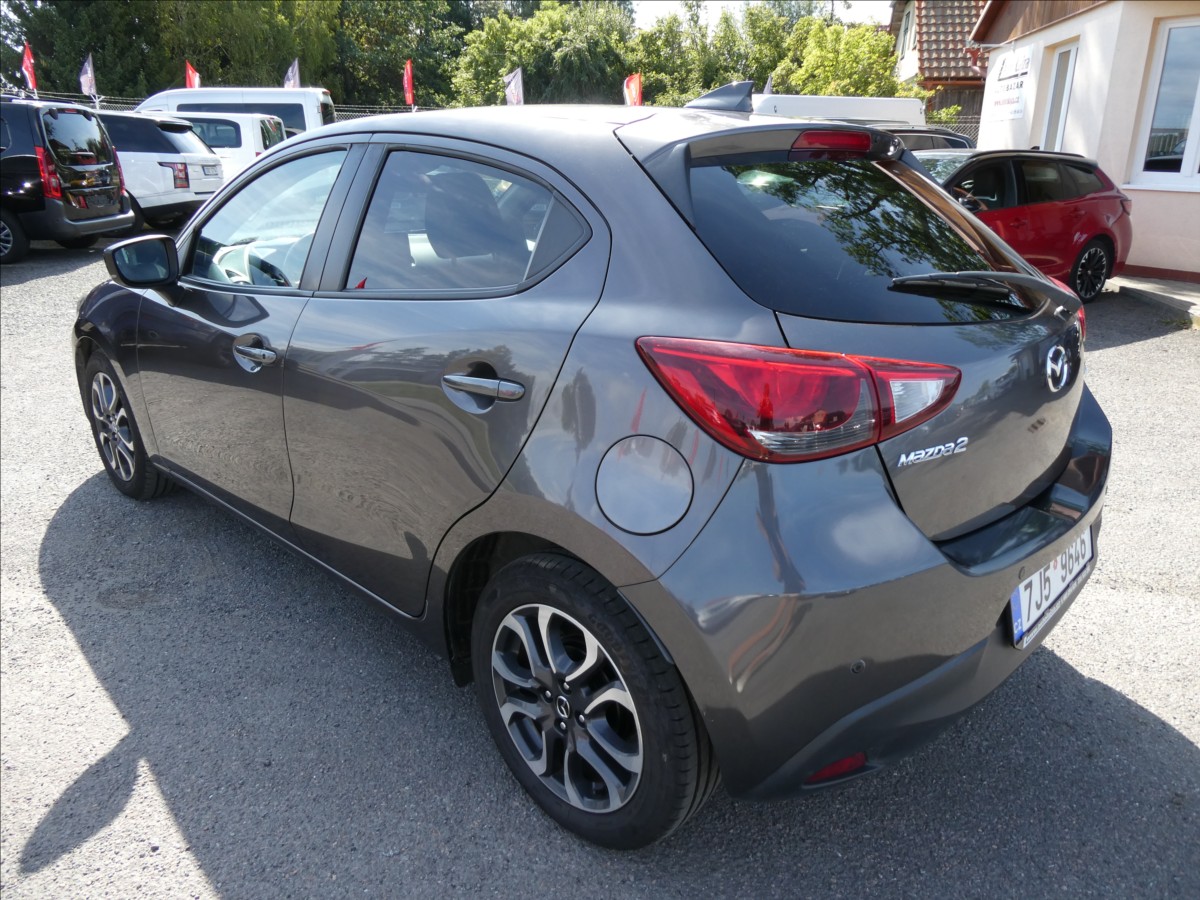 mazda-2-1-5-skyactiv-66kw-2xkola-navigace - 6