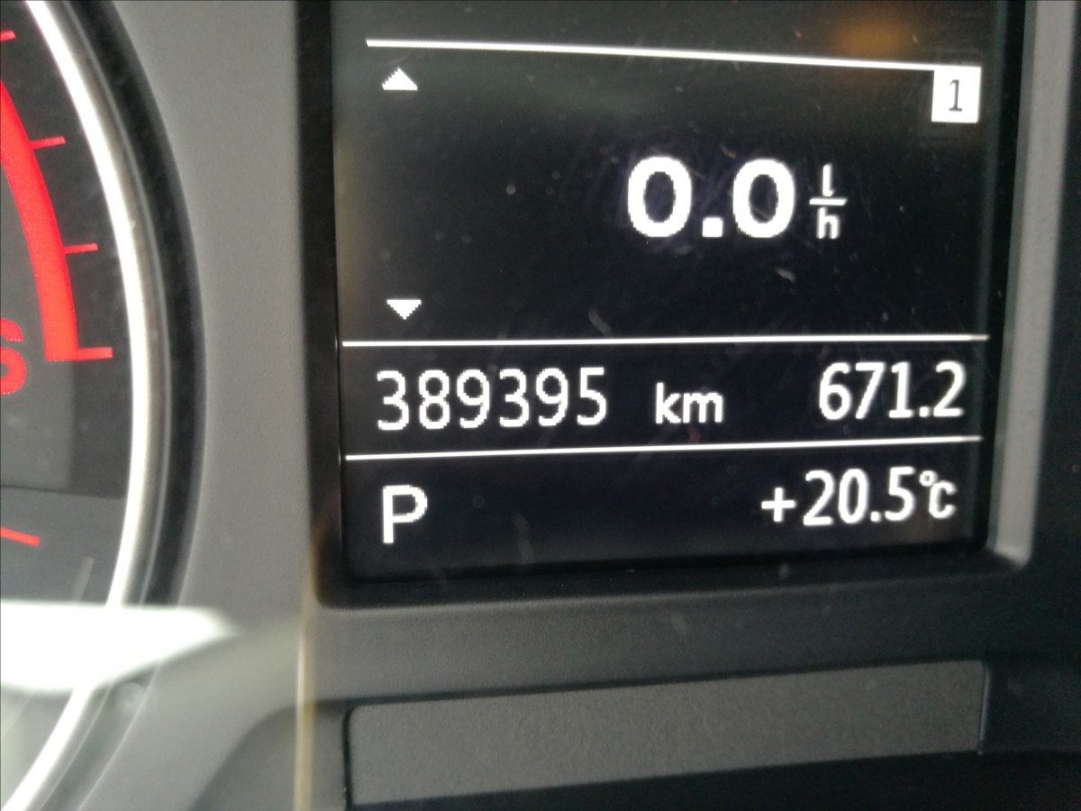 audi-a3-2-0-tdi-sportback-s-tronic - 5