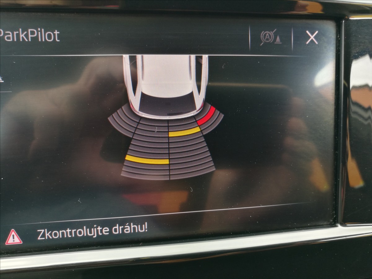 skoda-octavia-1-6-tdi-kombi - 6