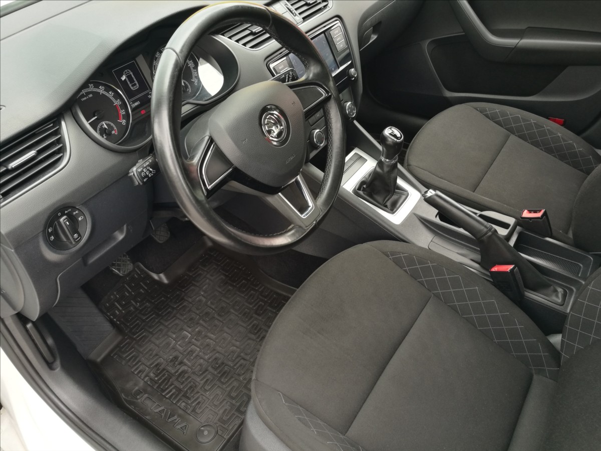 skoda-octavia-1-6-tdi-kombi - 8