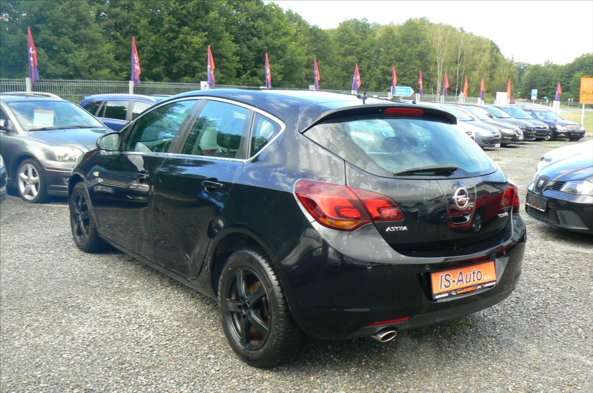 opel-astra-1-4-turbo-103-kw - 4