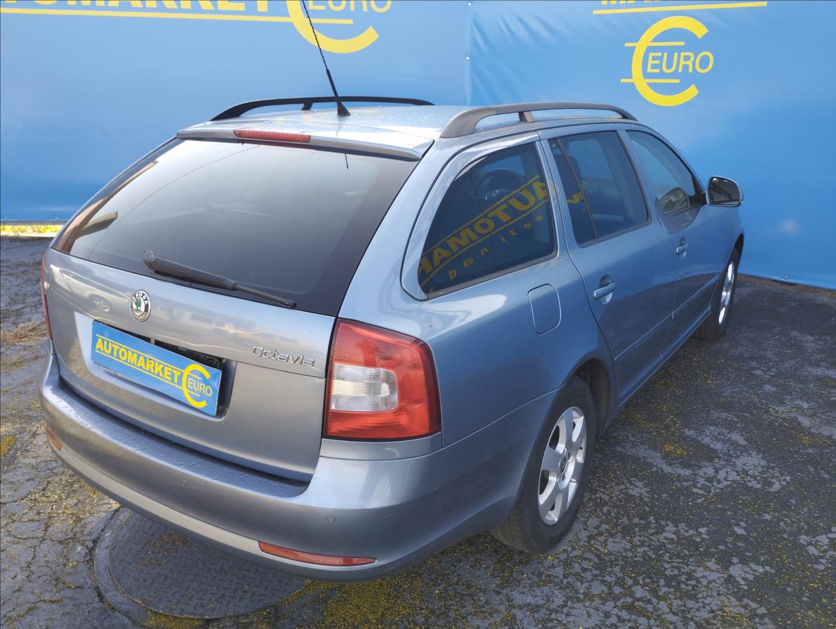 skoda-octavia-1-6-mpi-75kw-dsg - 3