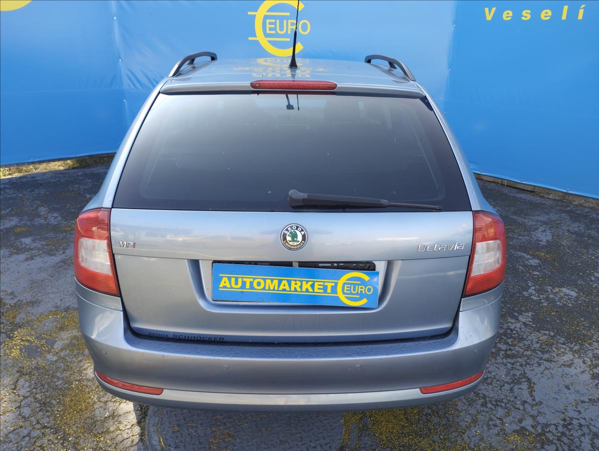 skoda-octavia-1-6-mpi-75kw-dsg - 4