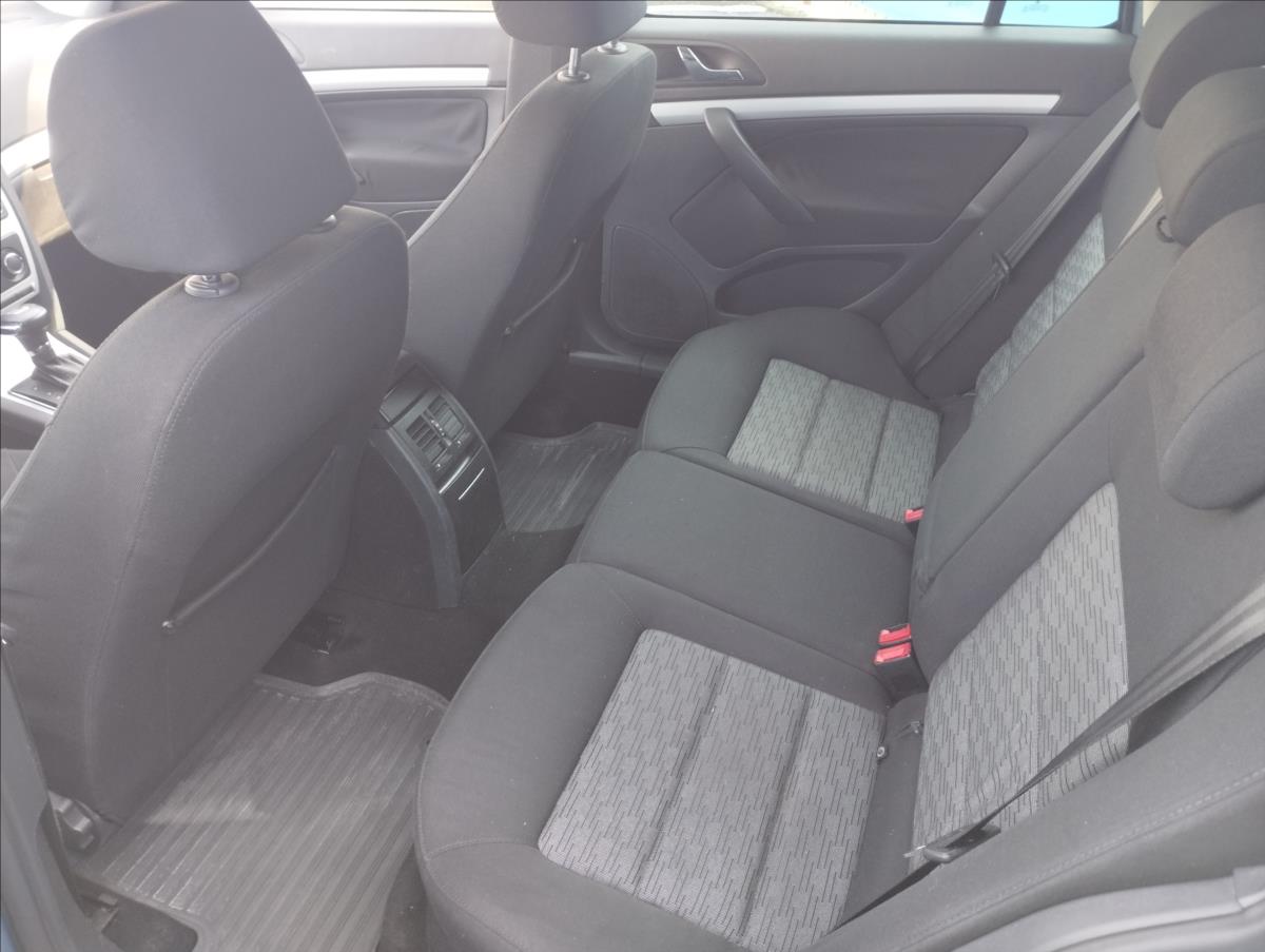 skoda-octavia-1-6-mpi-75kw-dsg - 9