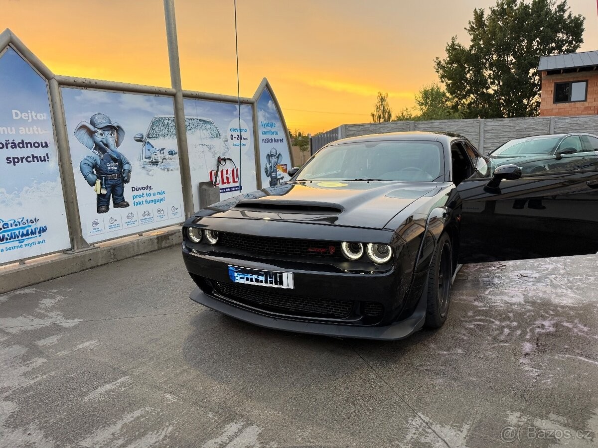 dodge-challenger-6-4-srt8-392-widebody-6-4-v8-hemi - 9