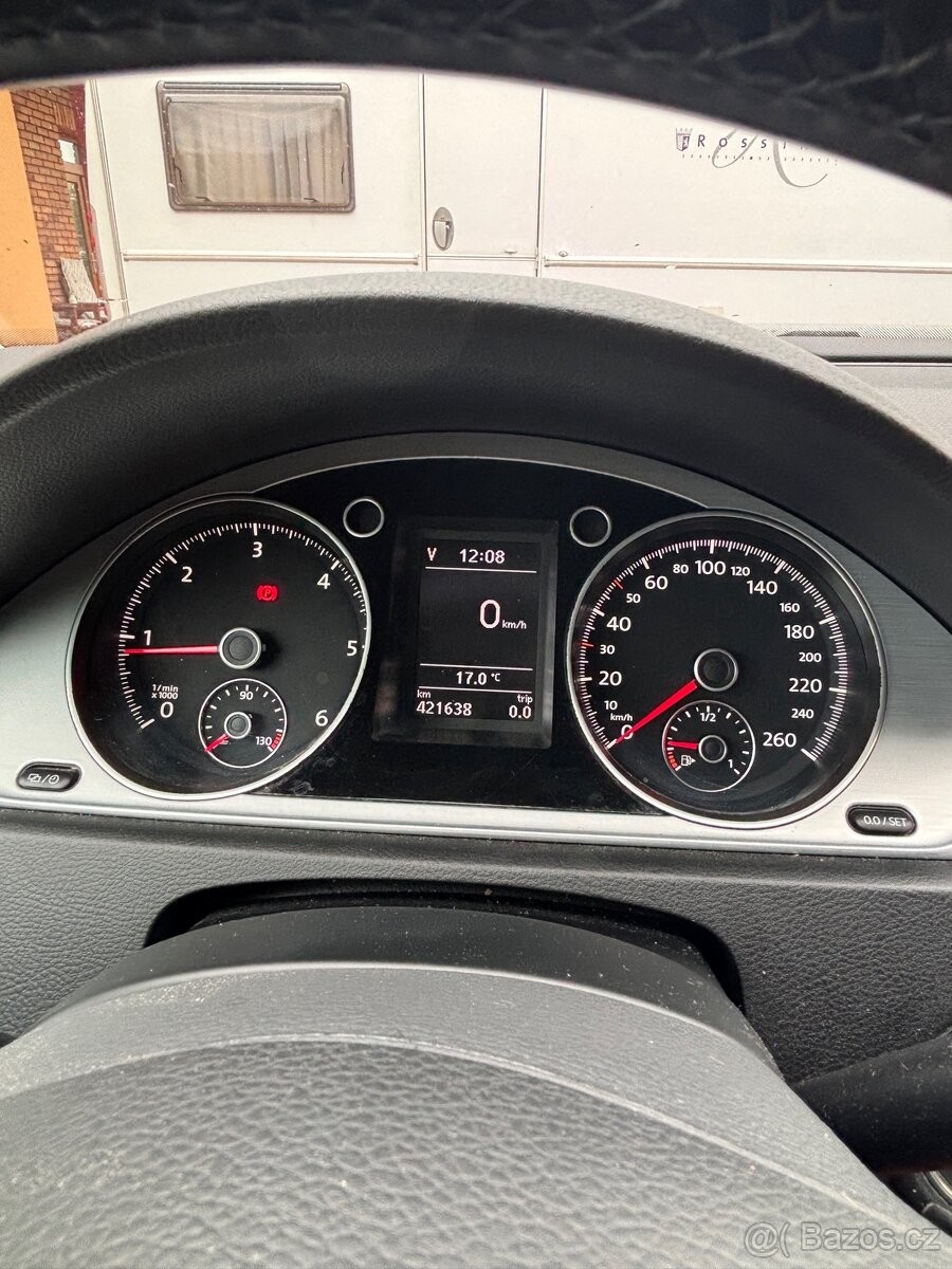 volkswagen-passat-2-0 - 3