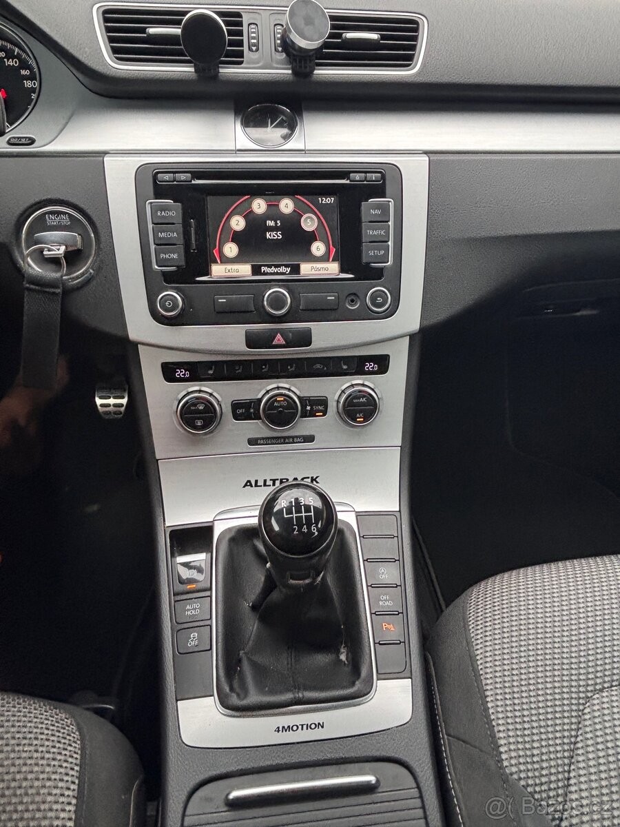 volkswagen-passat-2-0 - 4