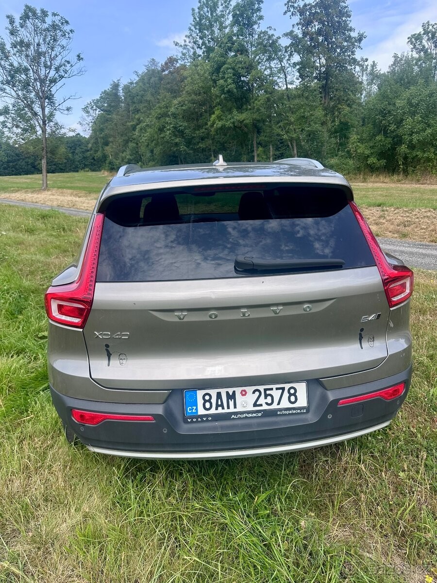 volvo-xc40-2-0-b4-awd-benzin - 1