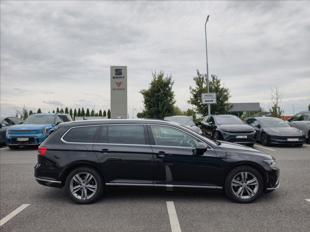 volkswagen-passat-2-0-variant-tdi-dsg-elegance - 2