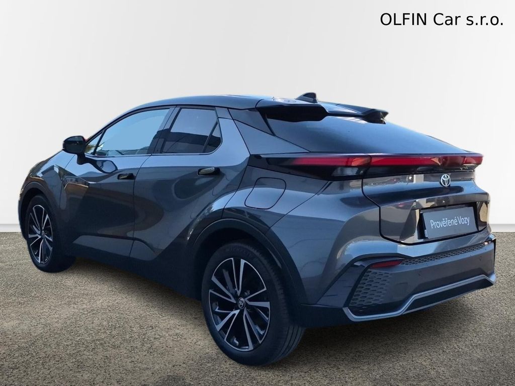toyota-c-hr-2-0-hev-executive - 6