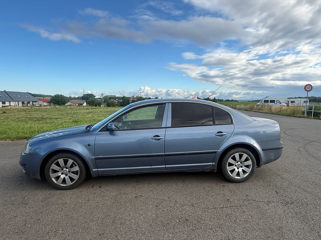 skoda-superb-stk-11-2027 - 1