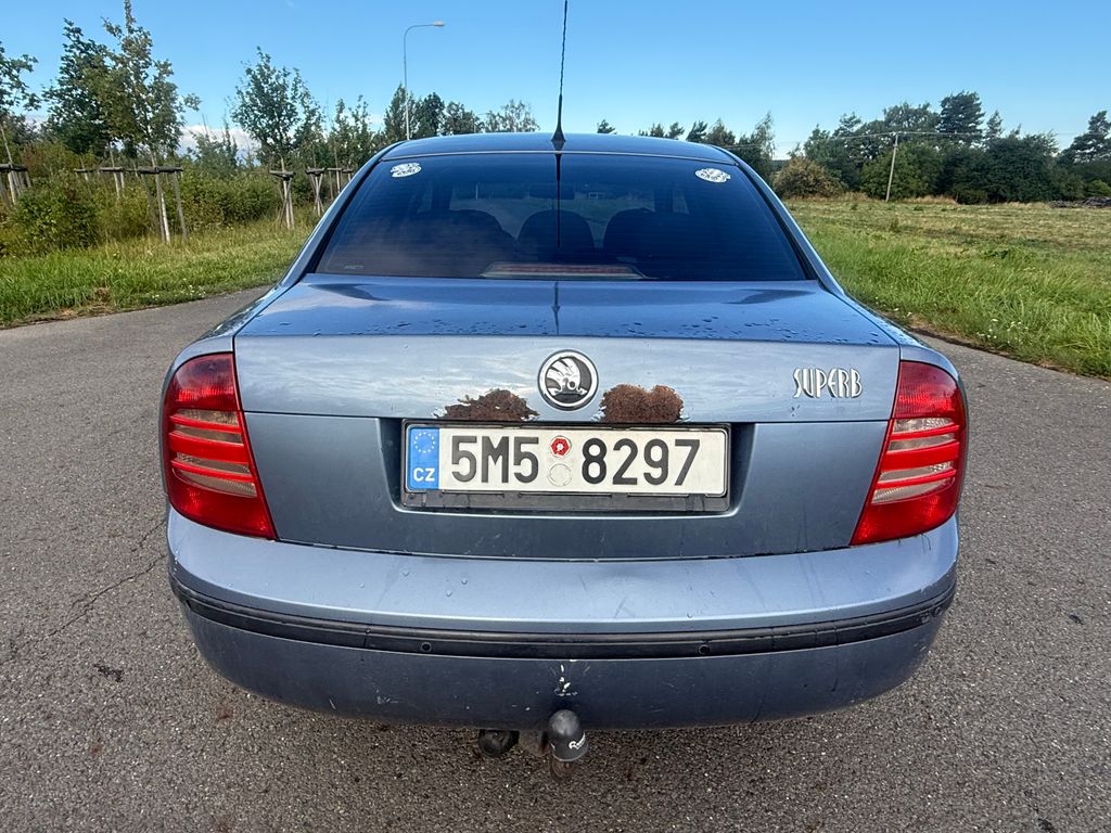 skoda-superb-stk-11-2027 - 3