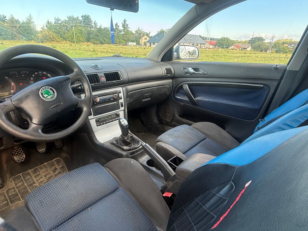 skoda-superb-stk-11-2027 - 8