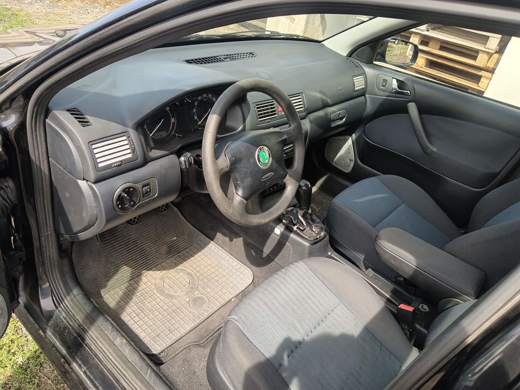 skoda-octavia-1-9-tdi-ambiente-tour - 8