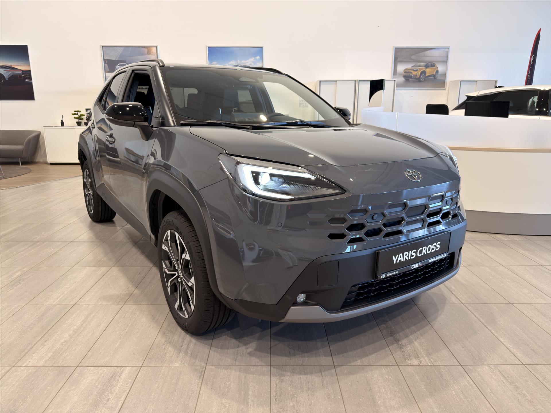 toyota-yaris-cross-style-1-5-hybrid-130k - 6