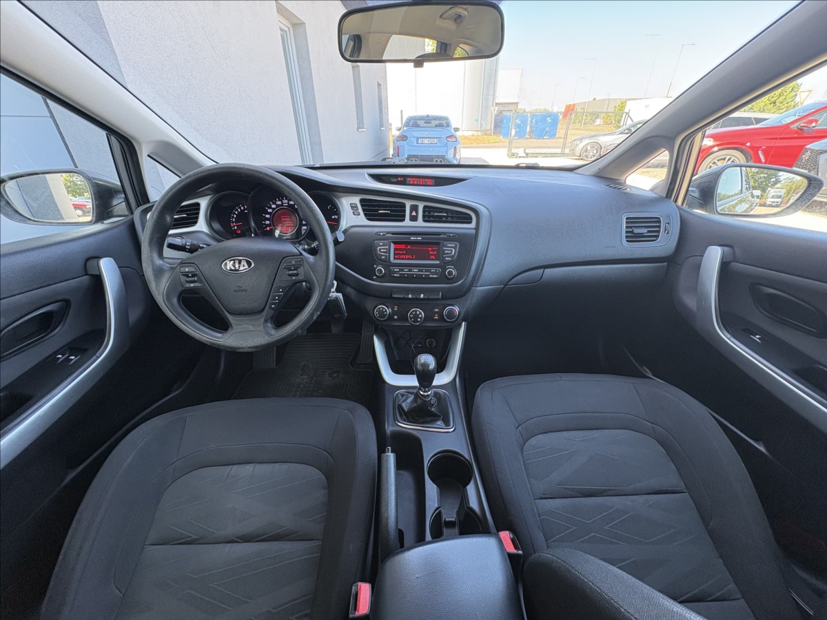 kia-ceed-1-6-gdi-99-kw-cr-1-maj-servis - 8