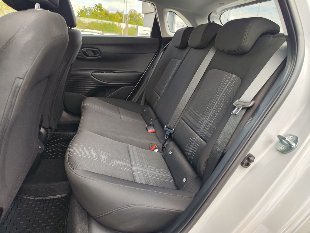 hyundai-i20-1-2i-58kw-wave - 9