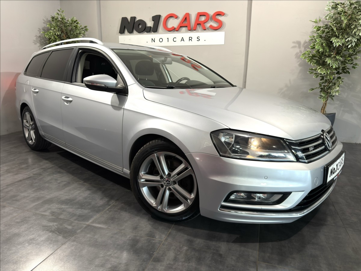 Volkswagen Passat 2,0   TDI DSG R-LINE 130kW NAVI