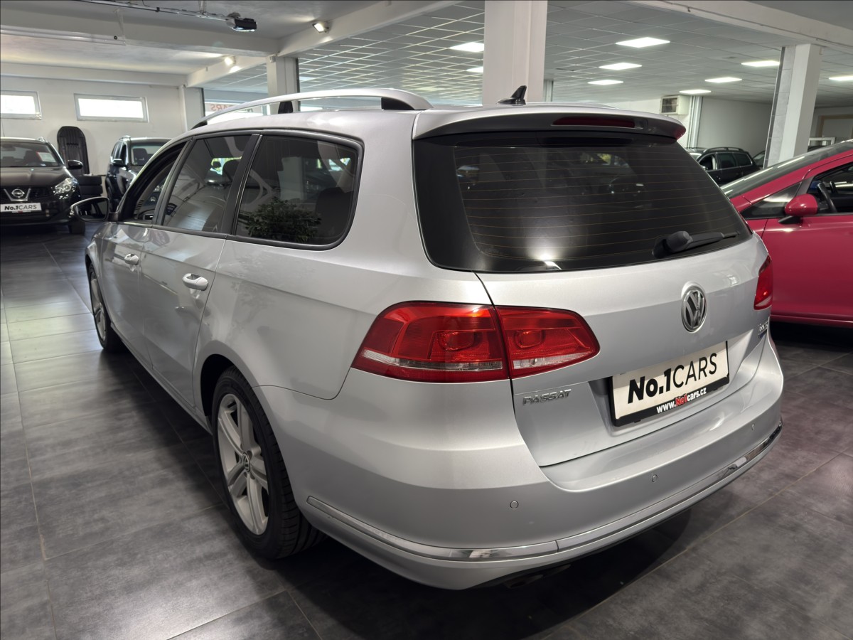 volkswagen-passat-2-0-tdi-dsg-r-line-130kw-navi - 3
