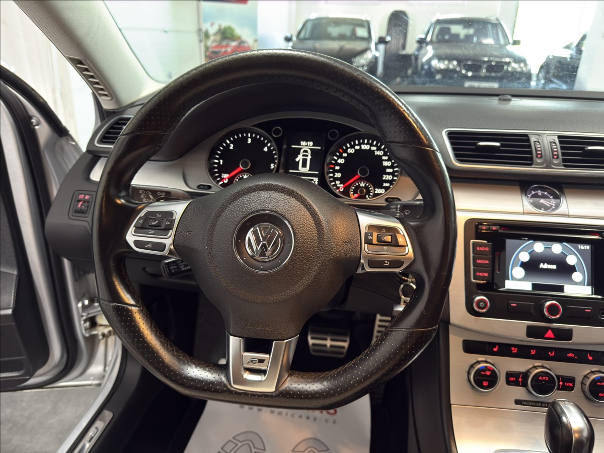 volkswagen-passat-2-0-tdi-dsg-r-line-130kw-navi - 8