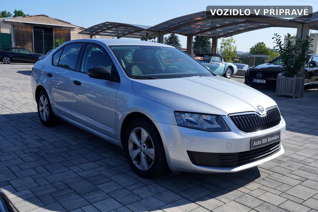skoda-octavia-1-2-tsi-90-ps-cr-1-majitel - 3