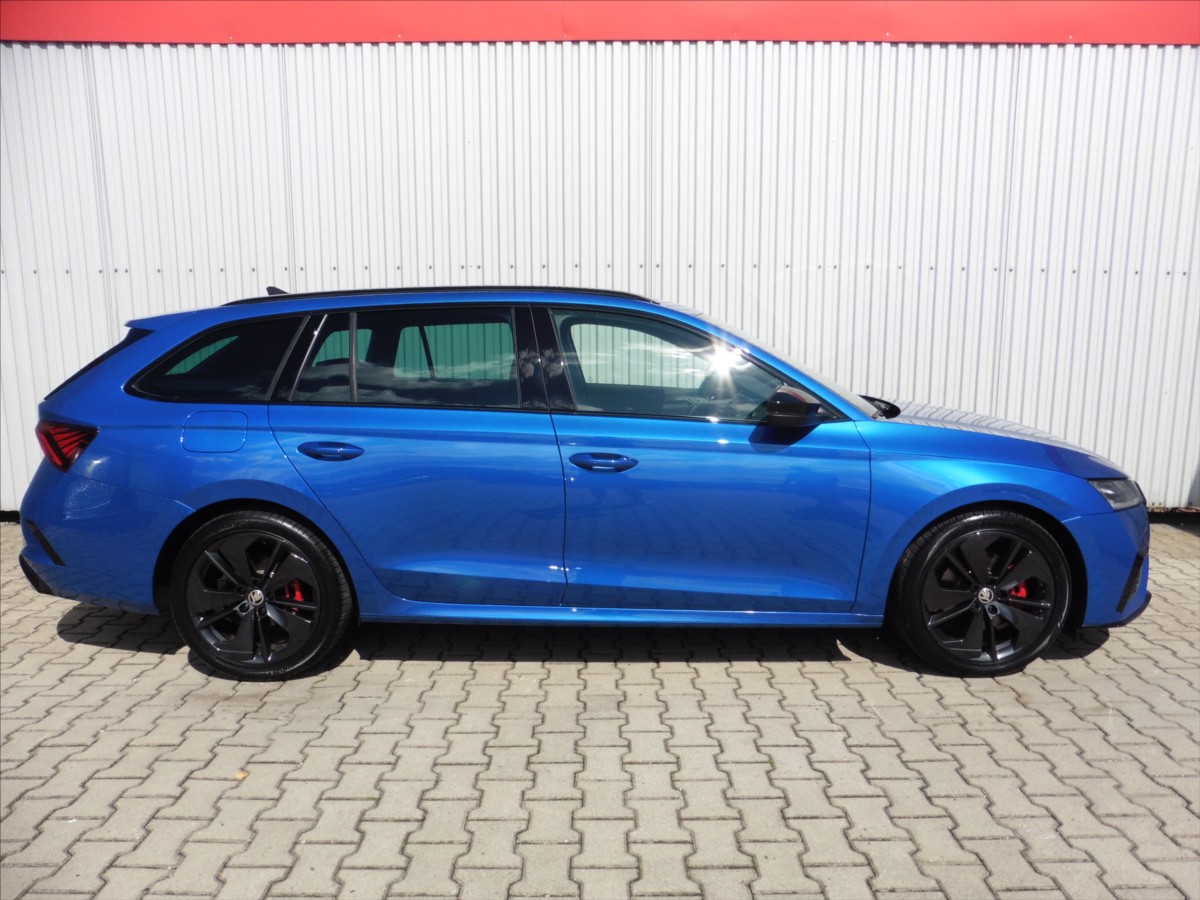 skoda-octavia-2-0-tdi-iv-rs-combi-dsg - 5