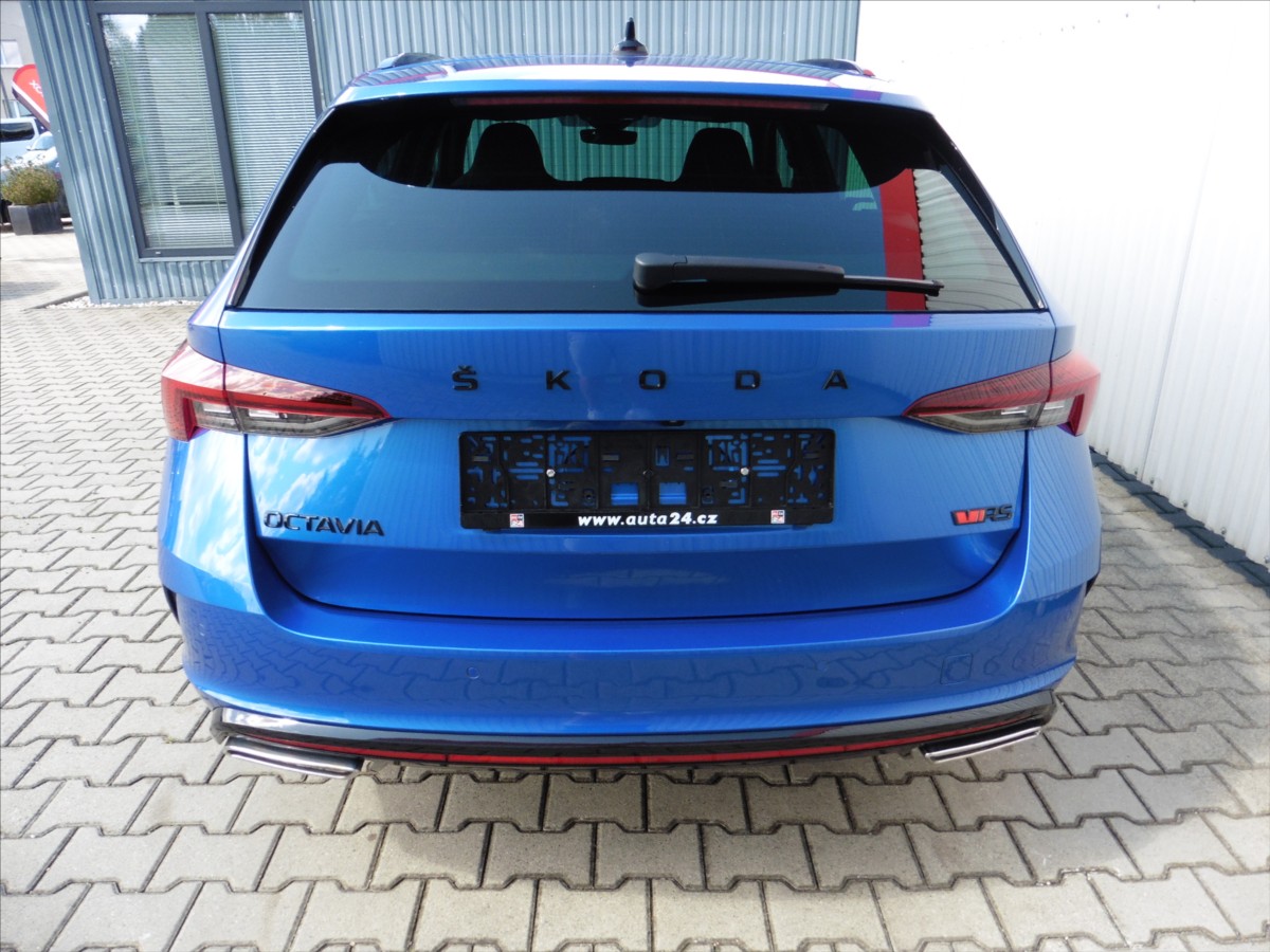 skoda-octavia-2-0-tdi-iv-rs-combi-dsg - 6