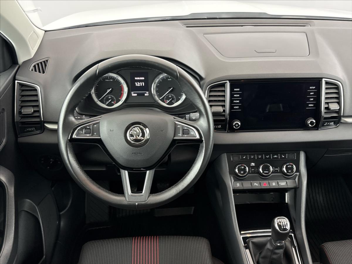 skoda-karoq-1-5-tsi-ambition-plus - 4