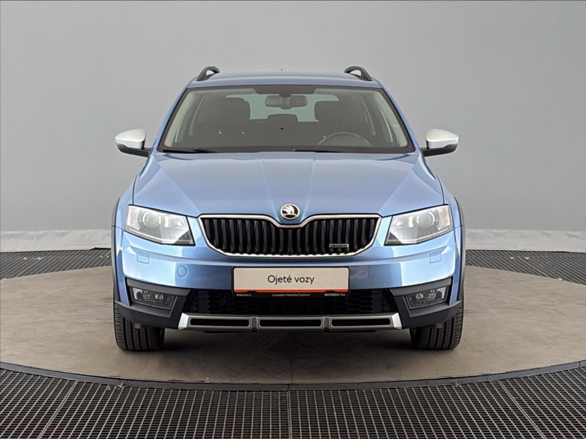 skoda-octavia-2-0-tdi-scout-6dsg - 3