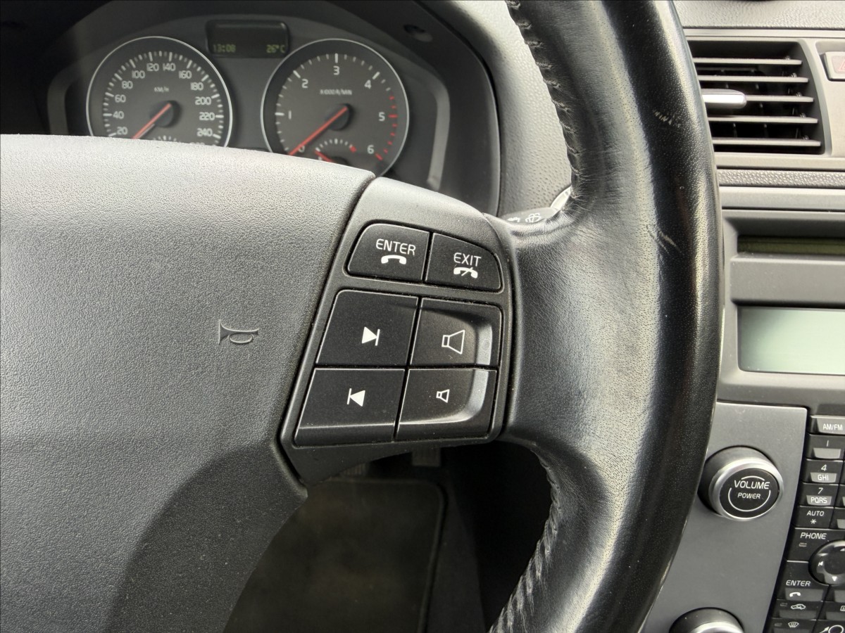 volvo-c30-1-6-d-drive - 8