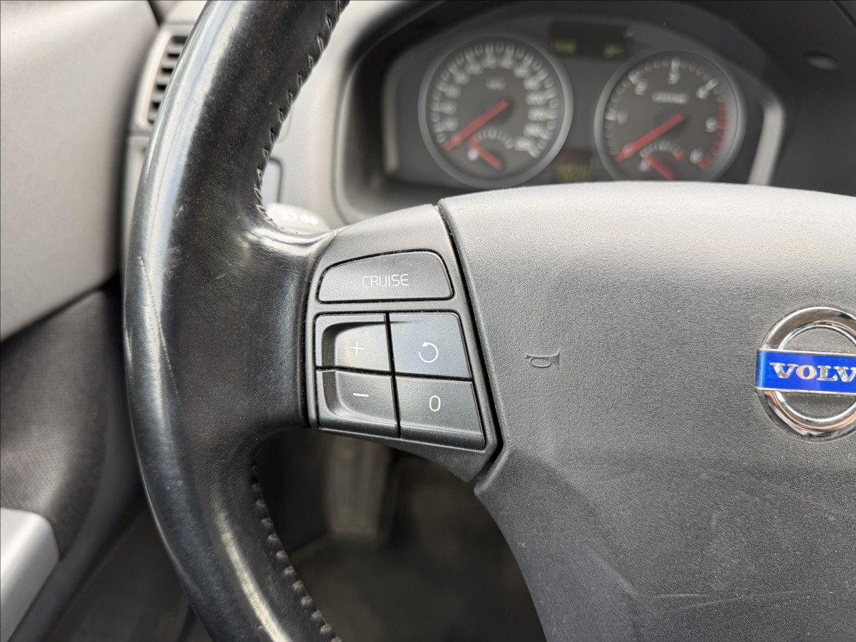 volvo-c30-1-6-d-drive - 9
