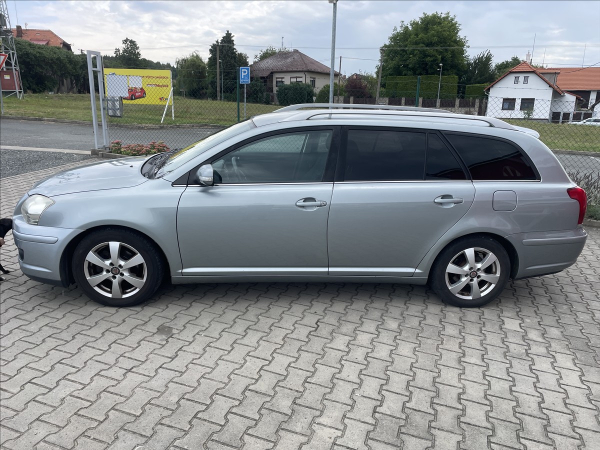 toyota-avensis-1-8-vvt-i-digiklima-ok-nova-stk - 4