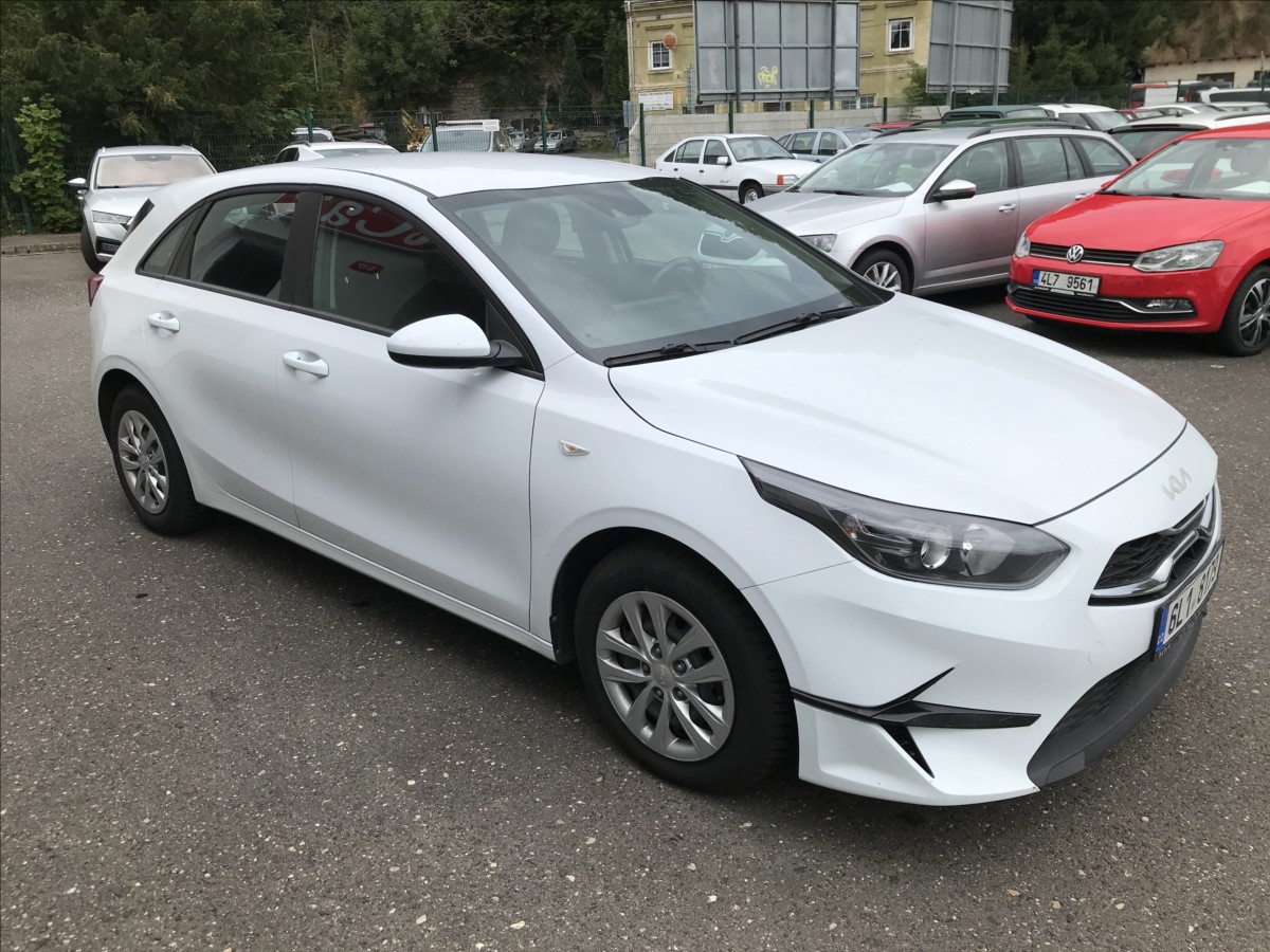 kia-ceed-1-6-crdi-100kw-5dv-ac - 3
