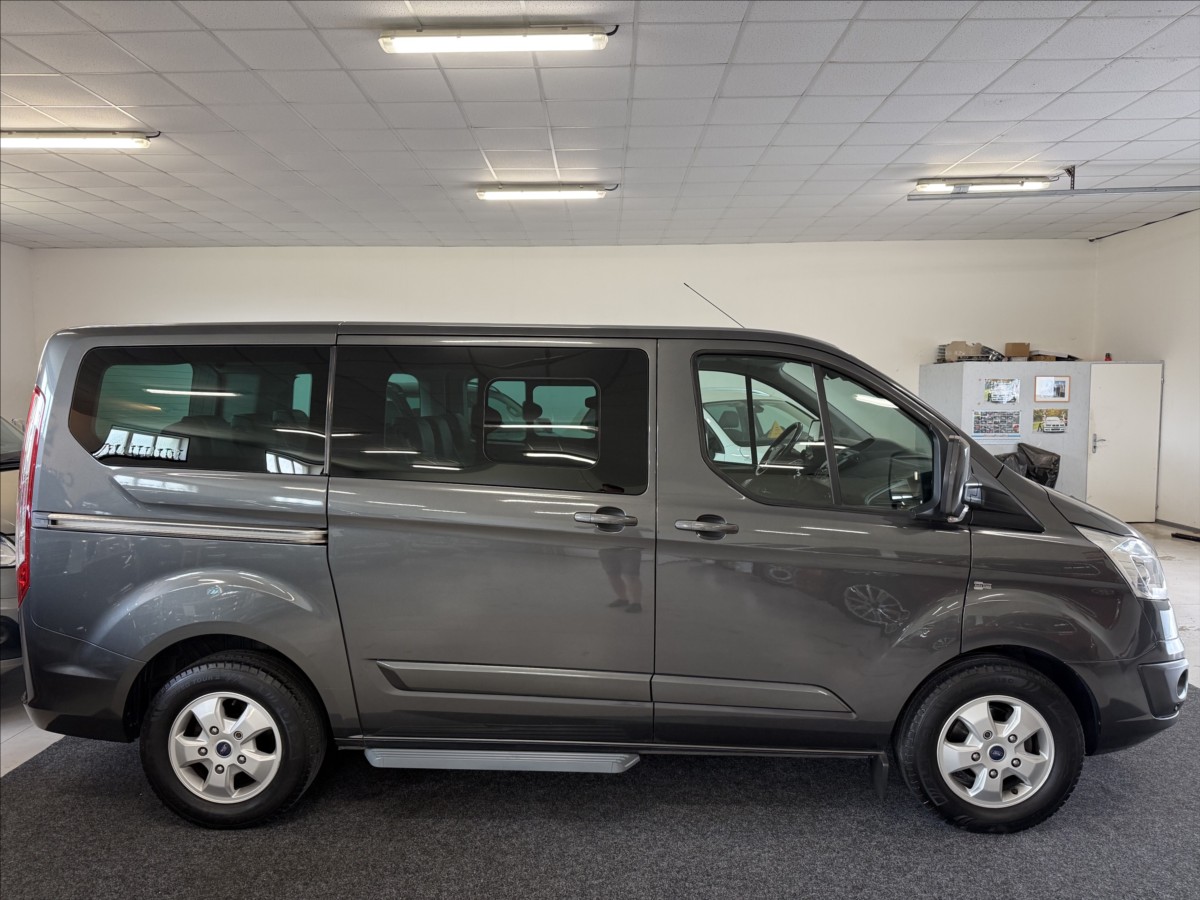 ford-tourneo-custom-2-2-titaniumx-114kw-1maj-po-servisu - 3