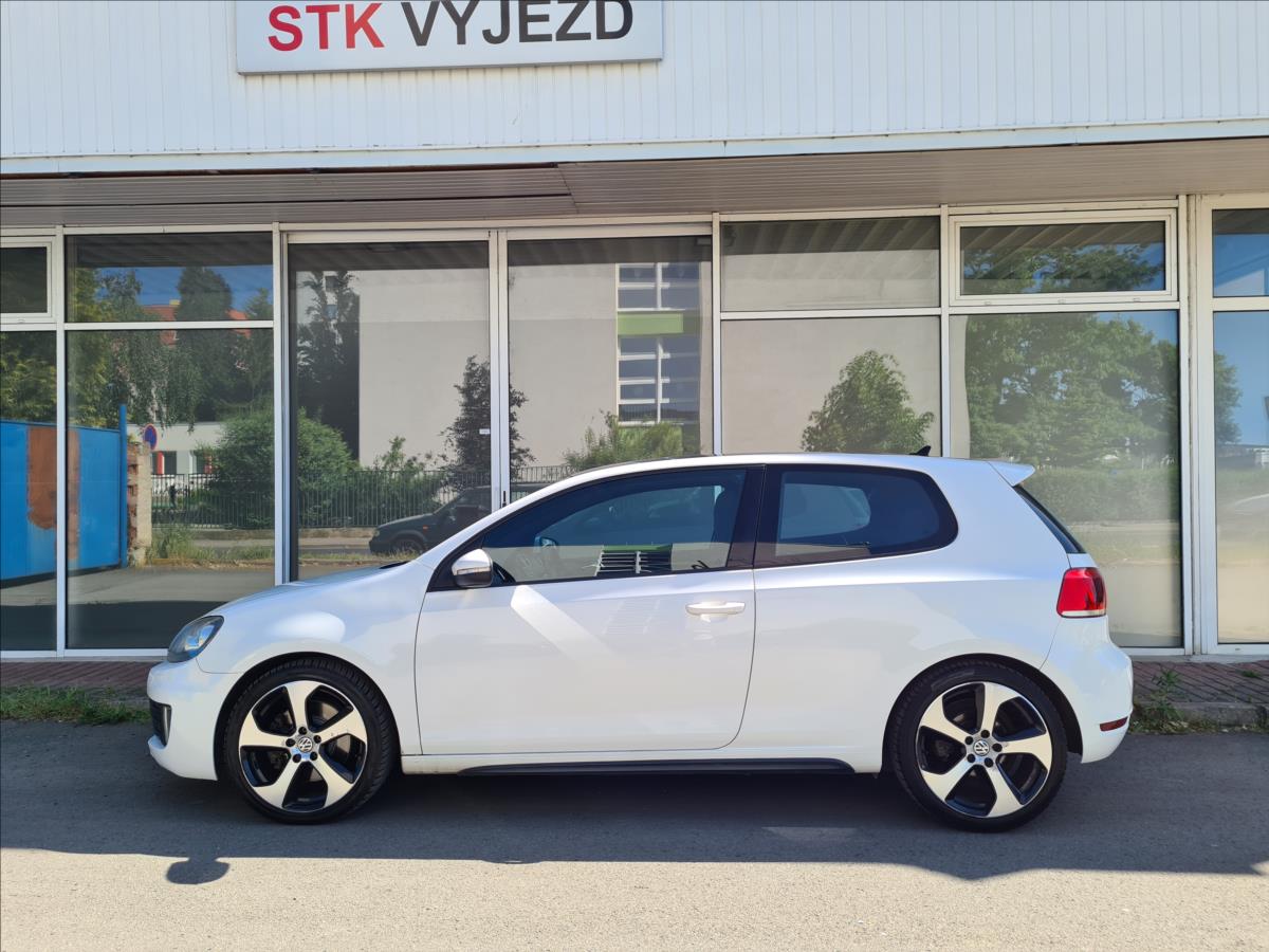 volkswagen-golf-2-0gtd-alu18-servis-1-maj - 6