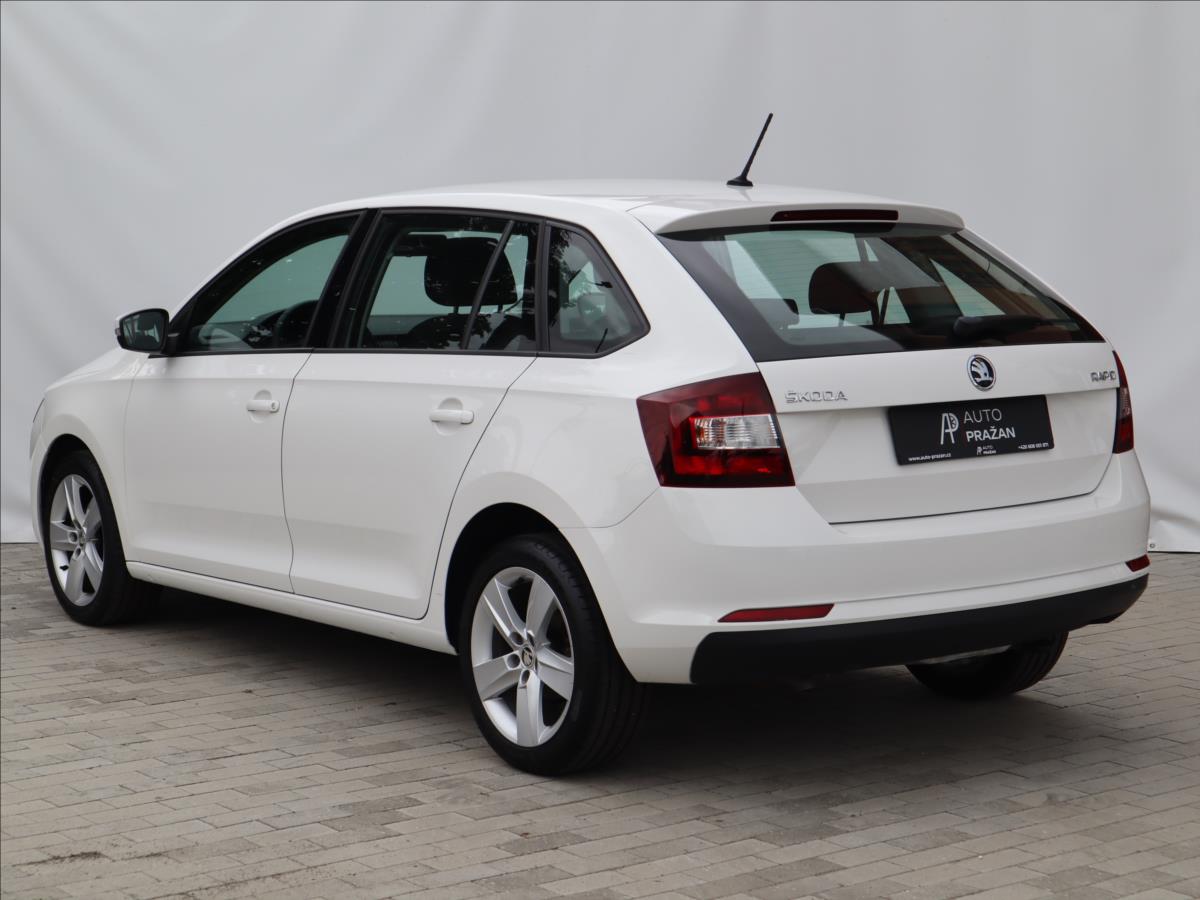 skoda-rapid-1-0-tsi-70kw-vyhrevy-klima - 3
