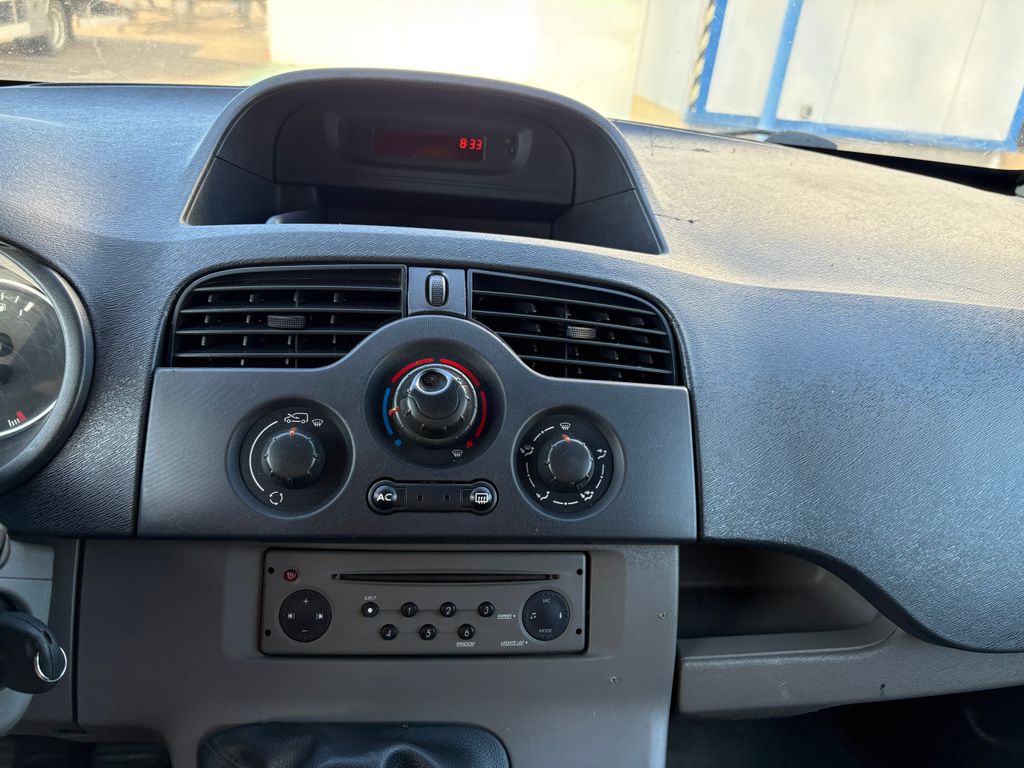 renault-kangoo-1-5-dci-klima-tazne - 9