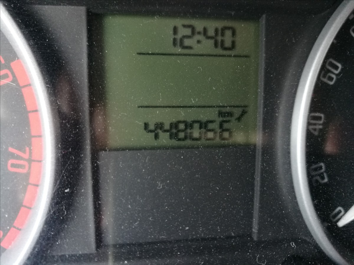skoda-fabia-1-4-i-16v-klima - 5