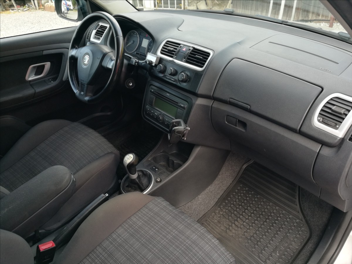 skoda-fabia-1-4-i-16v-klima - 8
