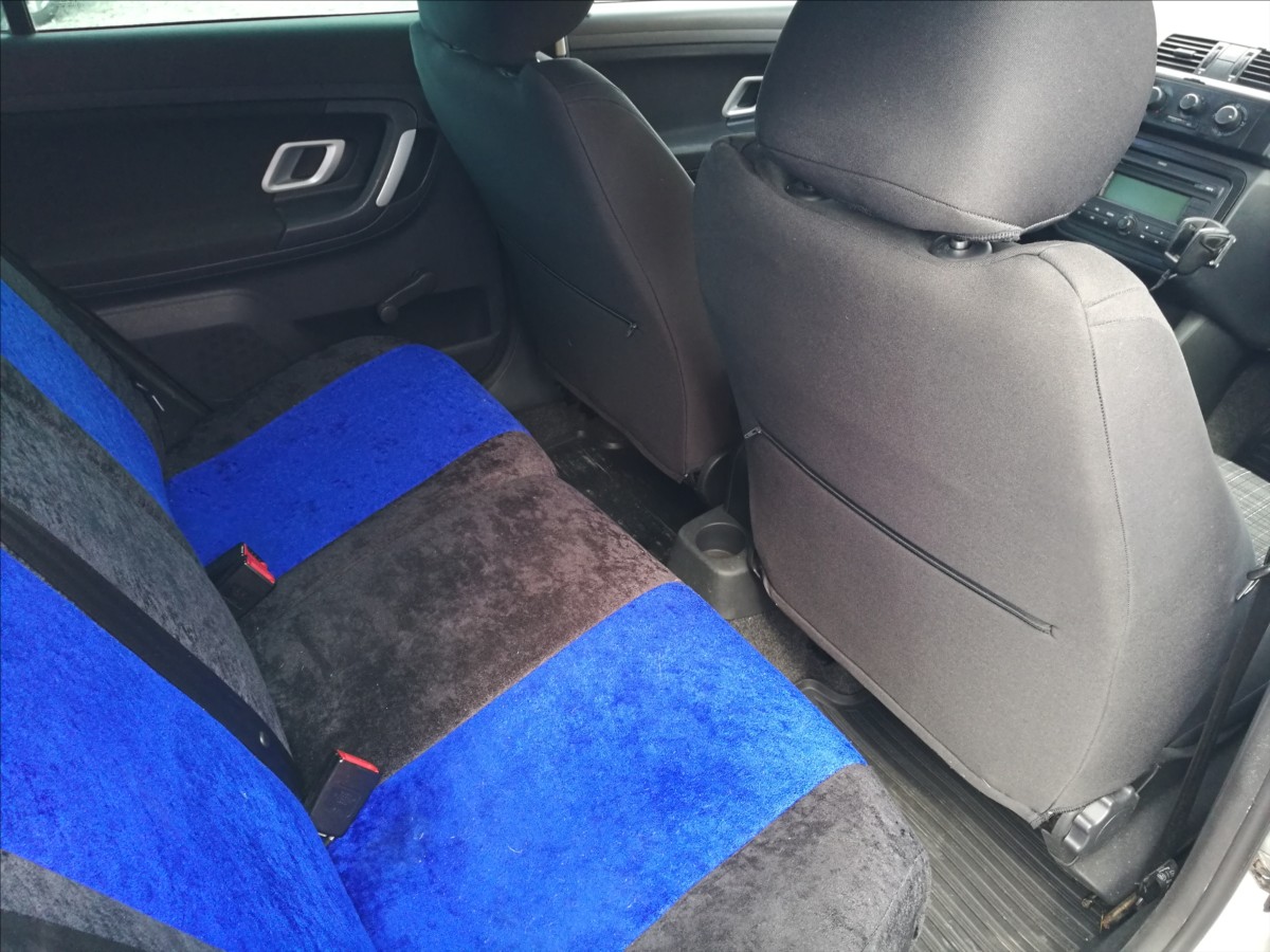 skoda-fabia-1-4-i-16v-klima - 9